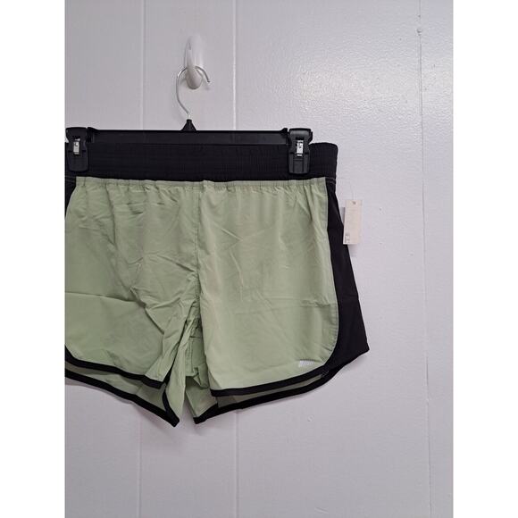 Amazon Essentials Women's 4" Stretch Woven Running Short‎ Size M - Picture 2 of 12